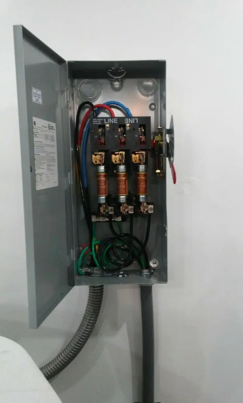 Three-phase disconnect switch installed for Smoke Detector Installation in West Perrine